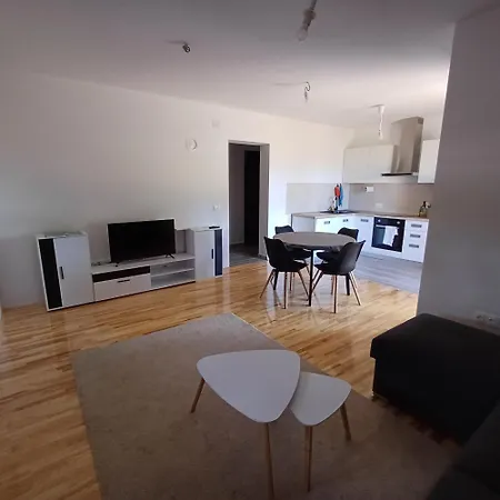 公寓 Apartament 普利拉卡